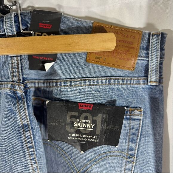 Levi's 501 Buttonfly High Rise Women's Light Blue Jeans Size 30 NWT - Picture 10 of 10